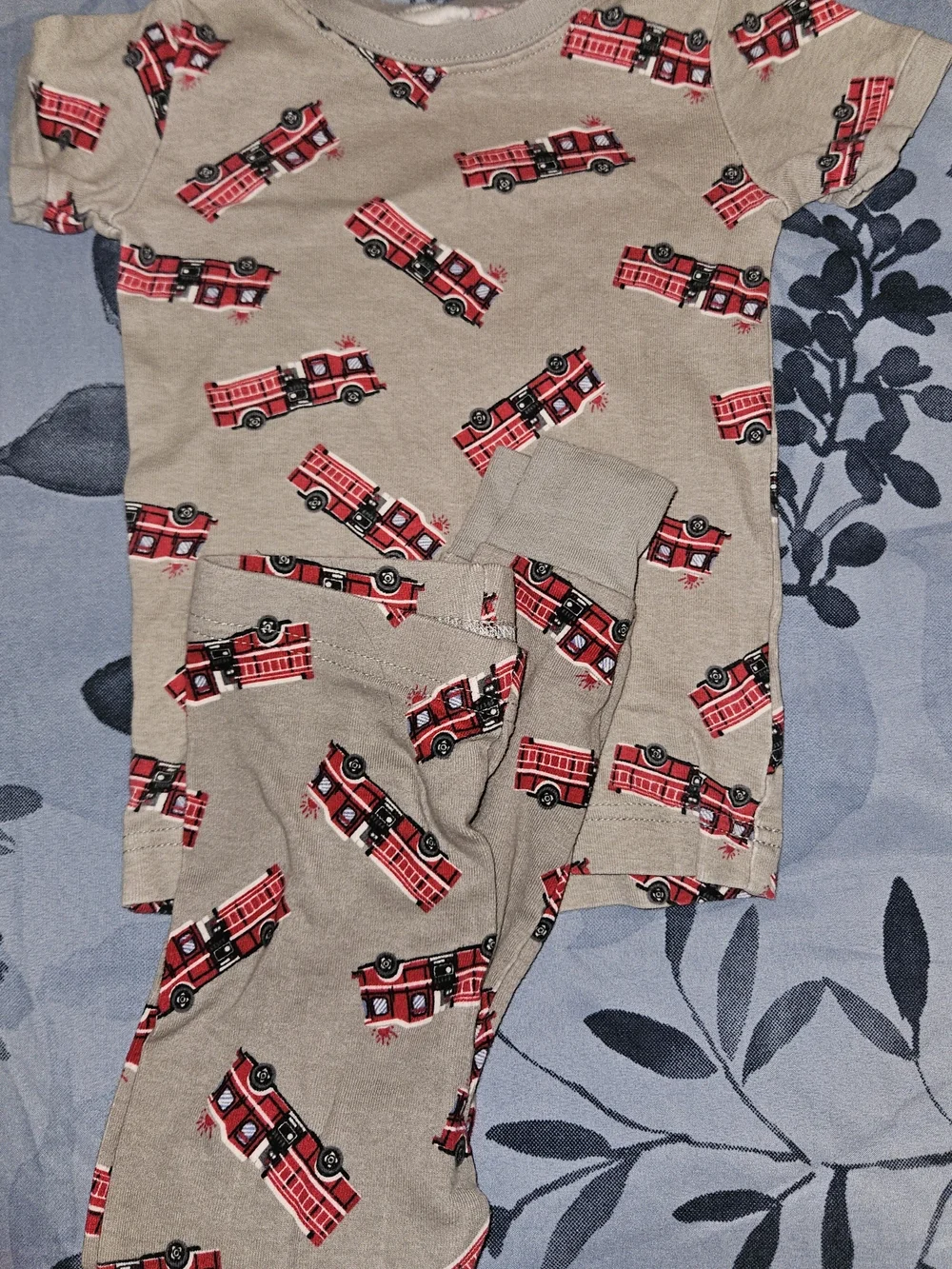 Toddler Kids Fire Truck Pajama Set - Red on Tan